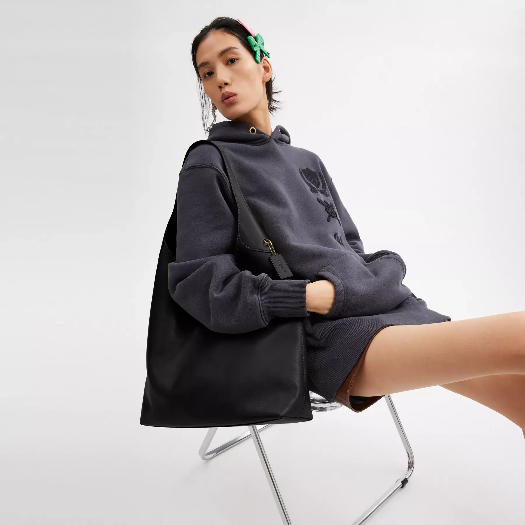 Brooklyn Shoulder Bag 39 Brooklyn Shoulder Bag 39