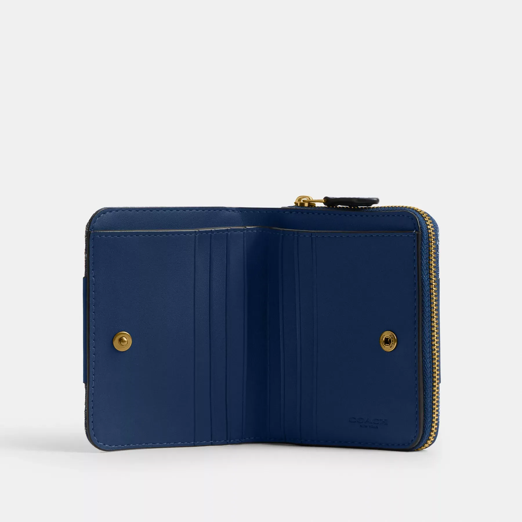 Essential Billfold Wallet With Horse And Carriage Print