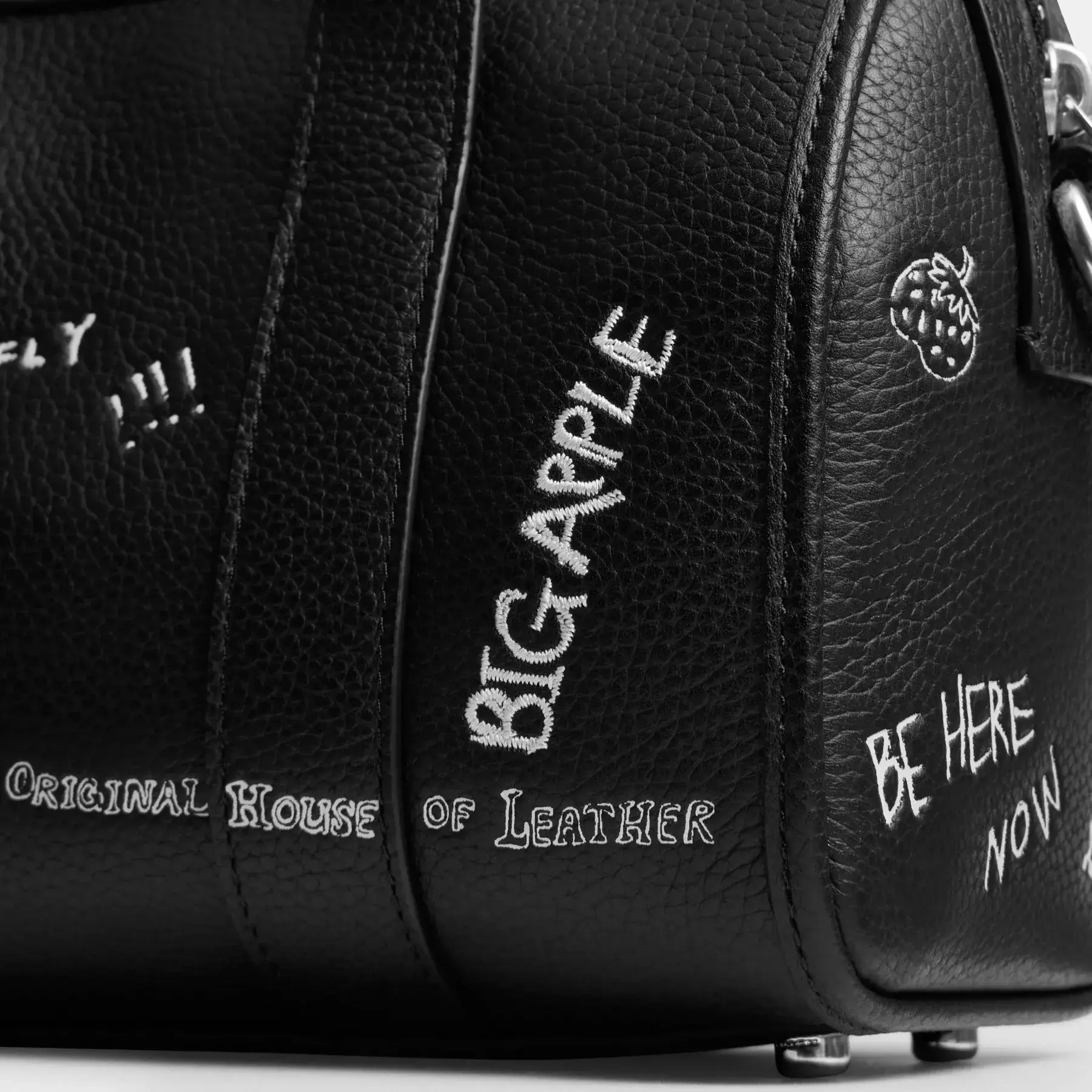 Gotham Duffle 24 With Sketch Print Gotham Duffle 24 With Sketch Print