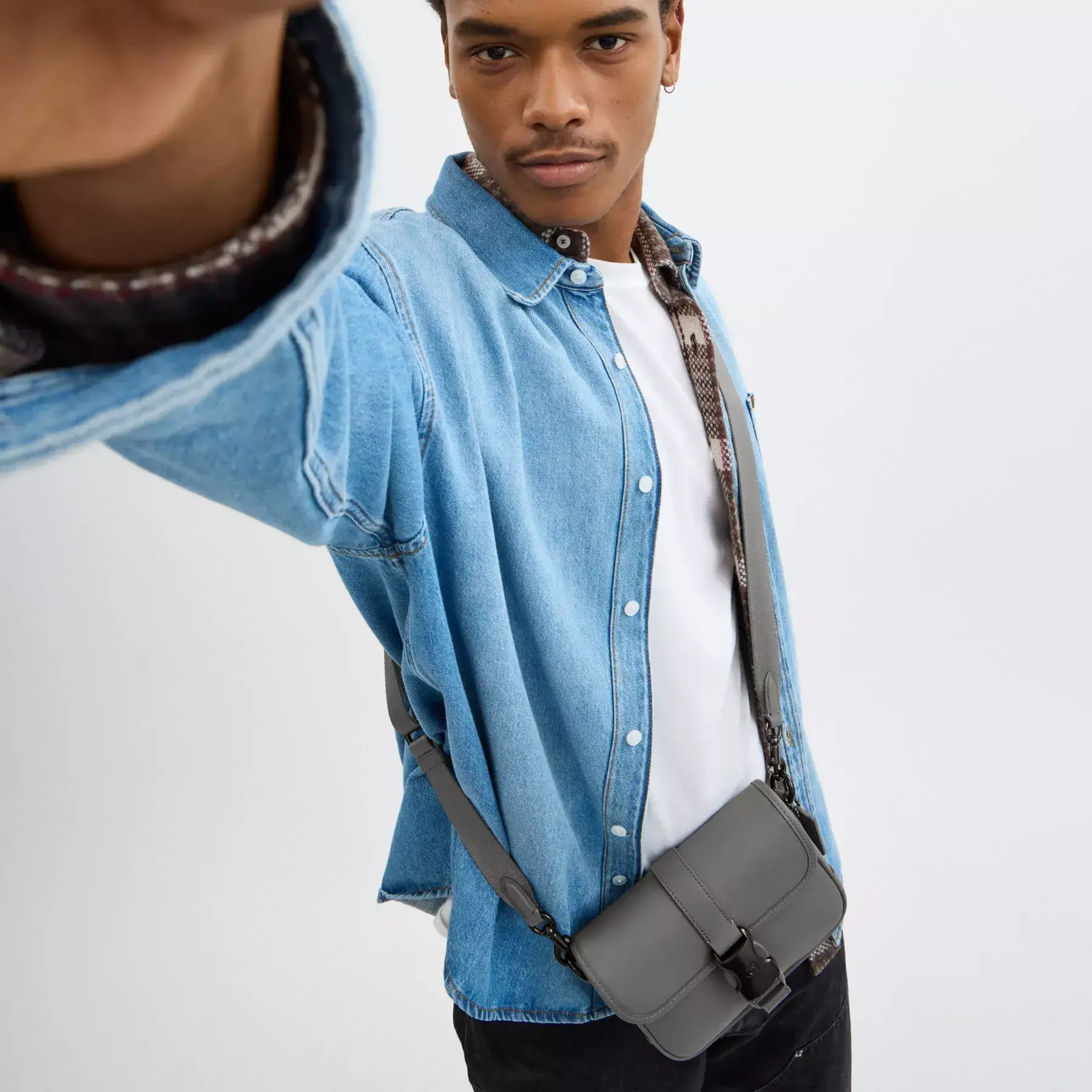 League Crossbody Bag 19 League Crossbody Bag 19