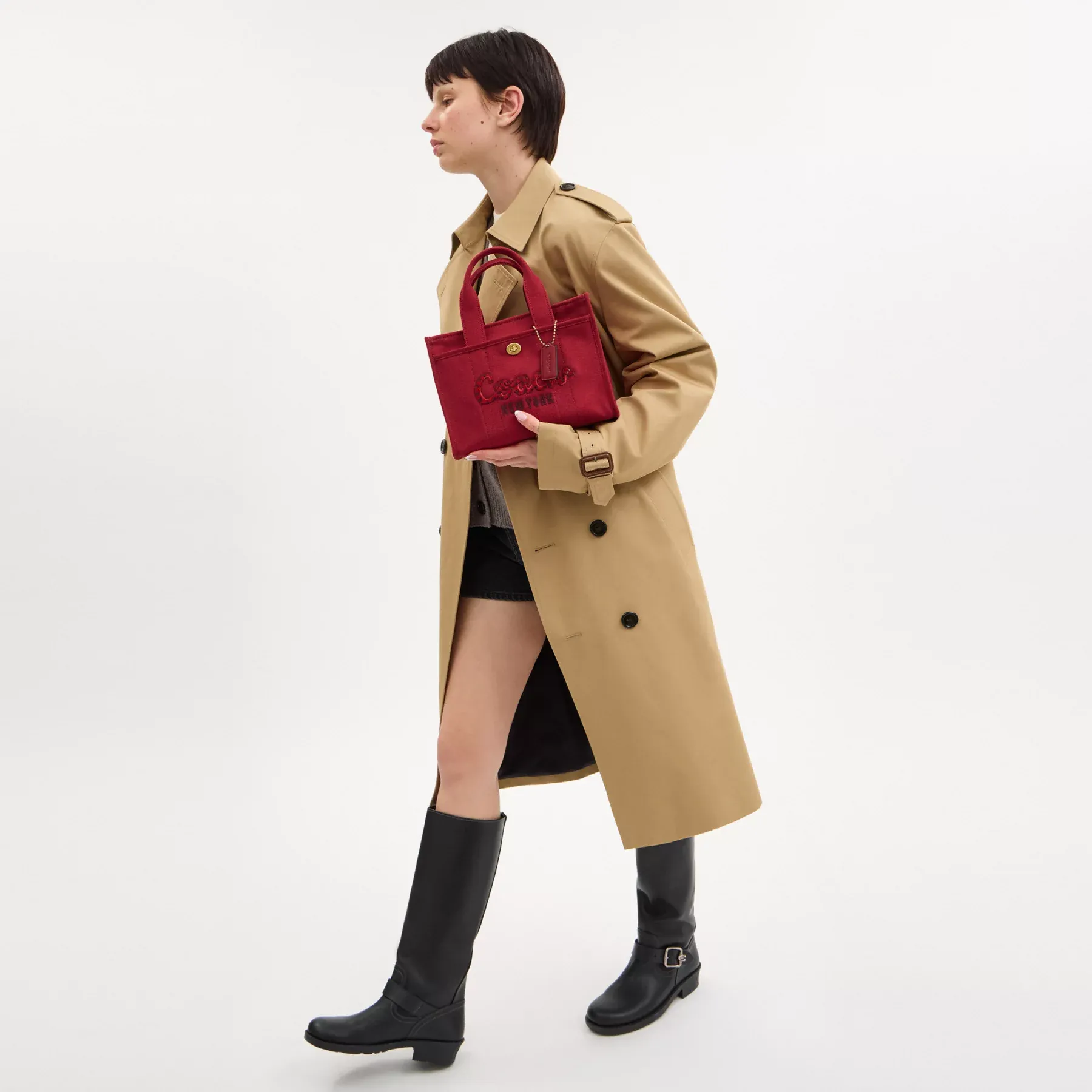 New Year Cargo Tote Bag 26 With Coach Snake Script New Year Cargo Tote Bag 26 With Coach Snake Script