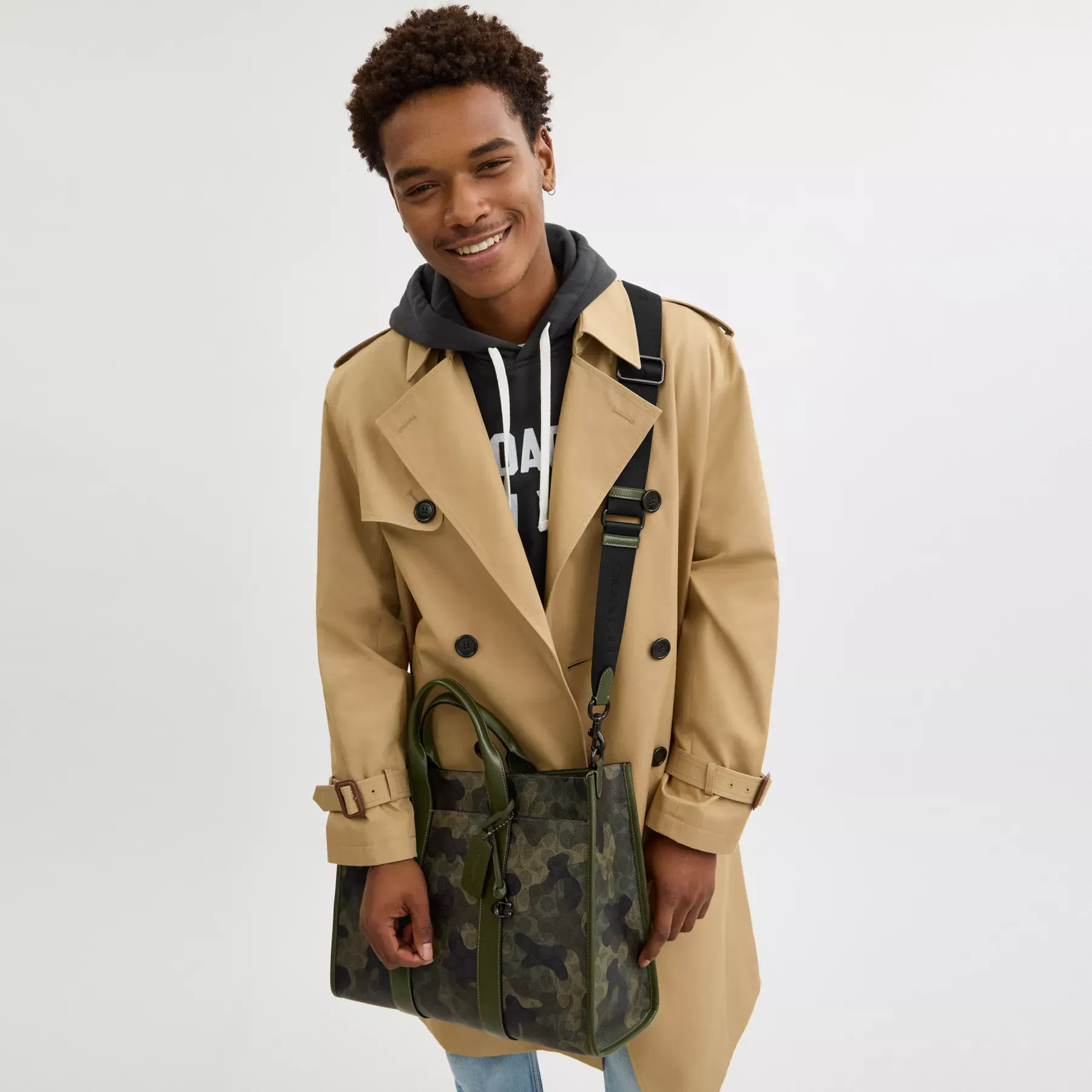 Wesley Tote In Signature Camo Print Wesley Tote In Signature Camo Print